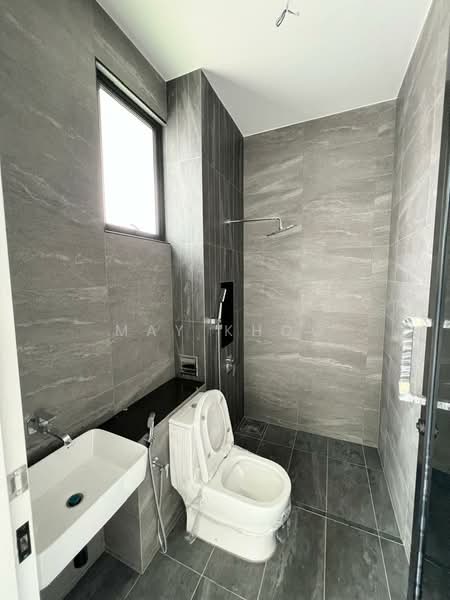 Semi-Detached House for Sale in Setia Tropika (Johor Bahru) - May Khoo - Bathroom - PropertyGuru.com.my