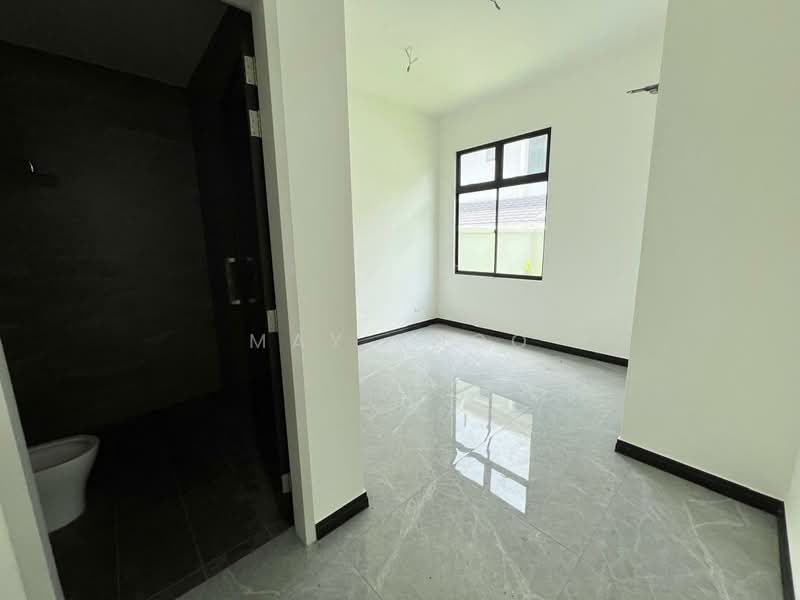 Semi-Detached House for Sale in Setia Tropika (Johor Bahru) - May Khoo - Bathroom - PropertyGuru.com.my