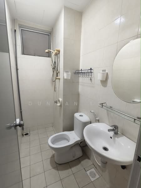 Kediaman Servis untuk Disewa di Serviced Residence @ Casa Tiara - Duncan Lee - Bathroom - PropertyGuru.com.my