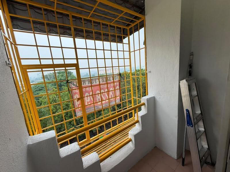Shop / Office for Rent in Bandar Kajang (Kajang) - Winnie Chooi - Balcony - PropertyGuru.com.my