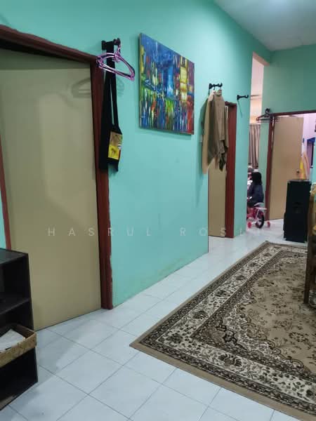Rumah Teres untuk Dijual di Taman Lembah Merbok (Merbok) - Hasrul Rosli - Interior - PropertyGuru.com.my