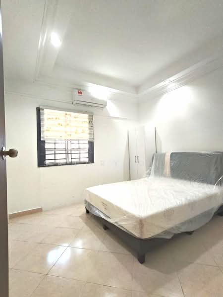 Rumah Teres 2-Tingkat untuk Dijual di Bandar Putra (Kulai) - Sandry Ong - Bedroom - PropertyGuru.com.my