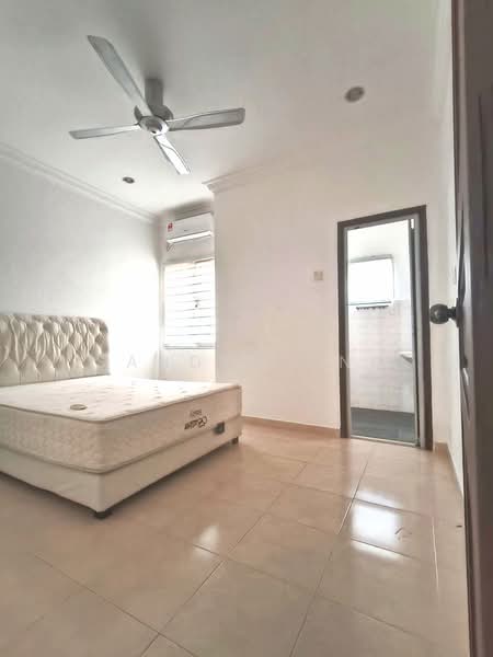 Rumah Teres 2-Tingkat untuk Dijual di Bandar Putra (Kulai) - Sandry Ong - Bedroom - PropertyGuru.com.my