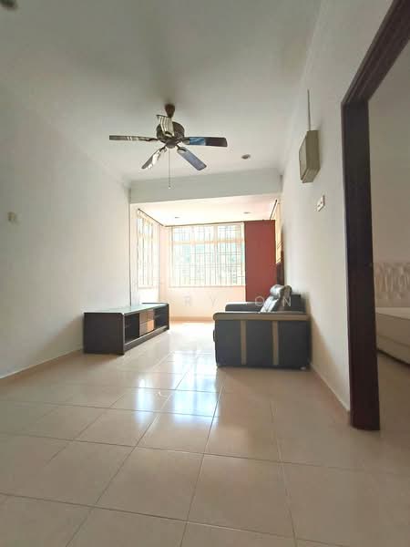 Rumah Teres 2-Tingkat untuk Dijual di Bandar Putra (Kulai) - Sandry Ong - Living Room - PropertyGuru.com.my