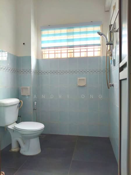 Rumah Teres 2-Tingkat untuk Dijual di Bandar Putra (Kulai) - Sandry Ong - Bathroom - PropertyGuru.com.my