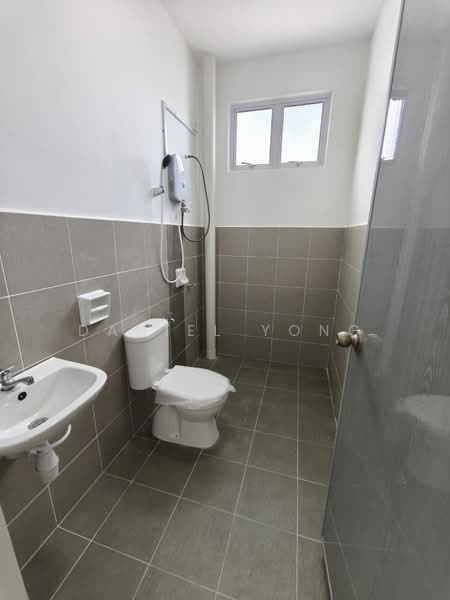 2-storey Terraced House for Sale in Pasir Gudang (Johor) - Daniel Yong - Bathroom - PropertyGuru.com.my