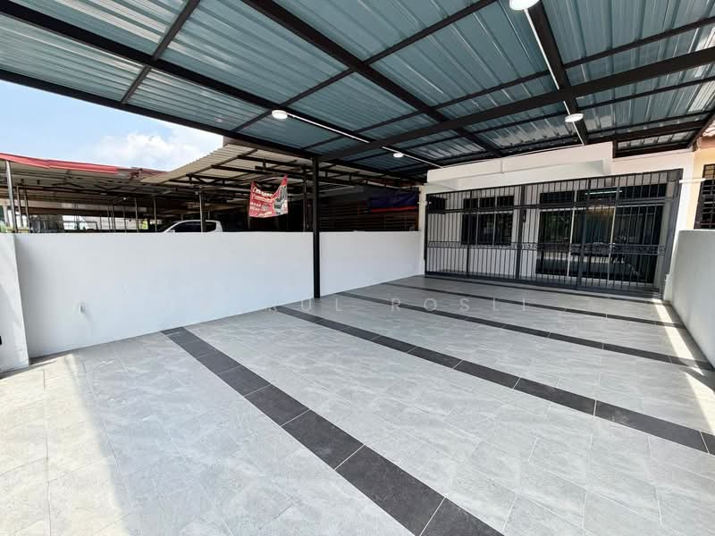 Rumah Teres 1-Tingkat untuk Dijual di Taman Lembah Merbok (Merbok) - Hasrul Rosli - Exterior - PropertyGuru.com.my