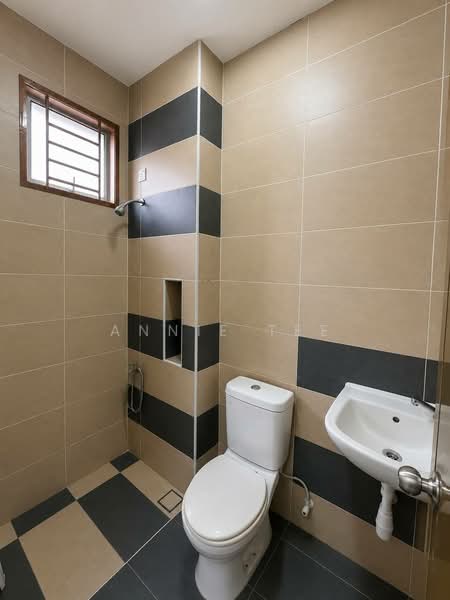 2-storey Terraced House for Sale in Taman Bestari Indah (Ulu Tiram) - Annie Tee - PropertyGuru.com.my