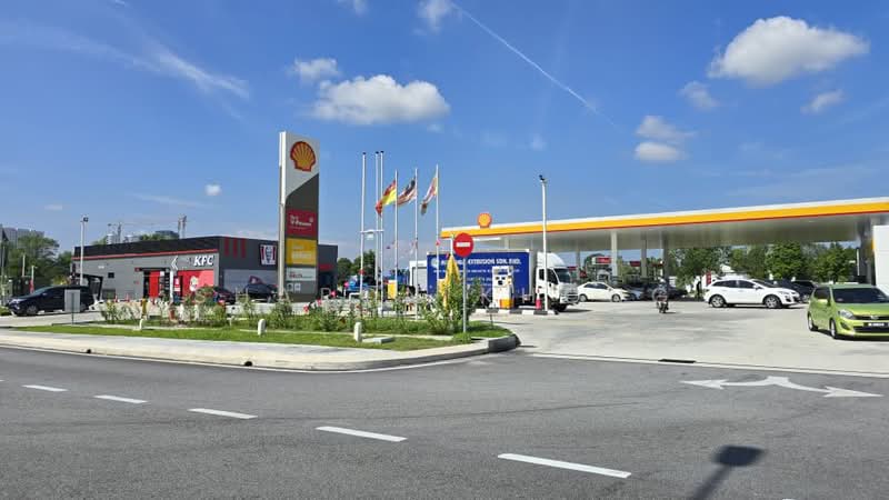 Shop for Rent in Eco Majestic (Semenyih) - Sharon Khong - Exterior - PropertyGuru.com.my