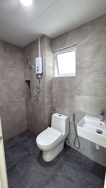 Kediaman Servis untuk Disewa di Mesahill - Athena Cho - Bathroom - PropertyGuru.com.my