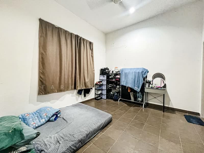 Rumah Berkembar untuk Dijual di Telok Panglima Garang (Selangor) - Farhan Rafael - Bedroom - PropertyGuru.com.my