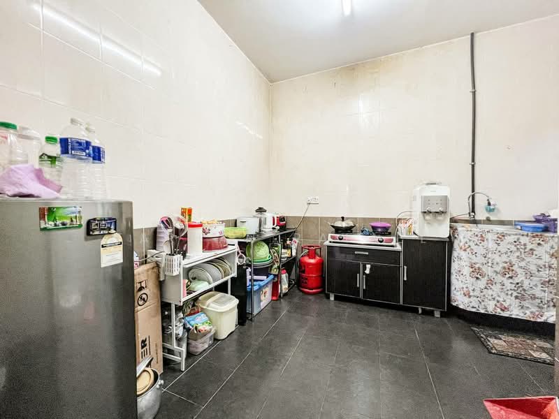 Rumah Berkembar untuk Dijual di Telok Panglima Garang (Selangor) - Farhan Rafael - Kitchen - PropertyGuru.com.my