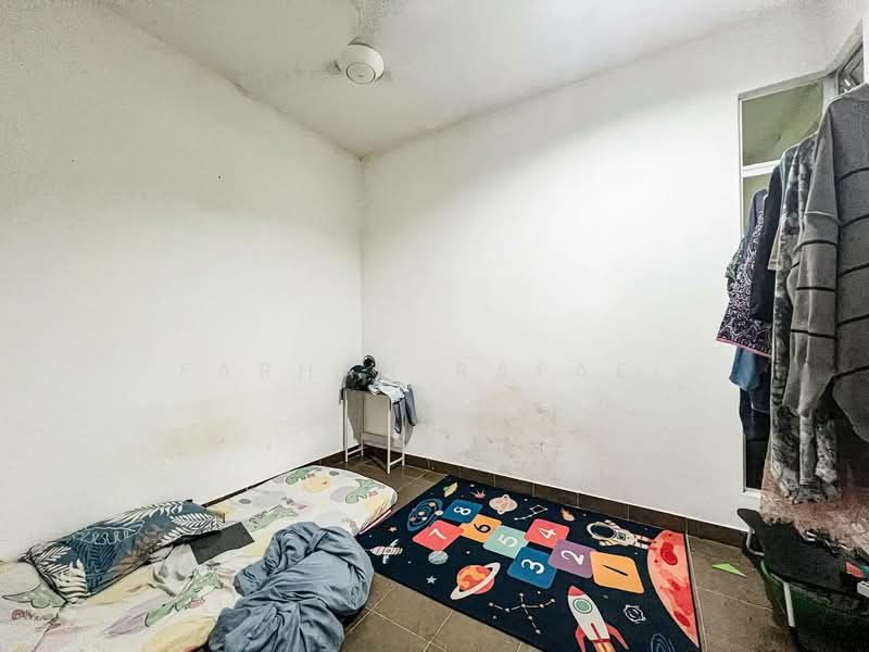Rumah Berkembar untuk Dijual di Telok Panglima Garang (Selangor) - Farhan Rafael - Bedroom - PropertyGuru.com.my