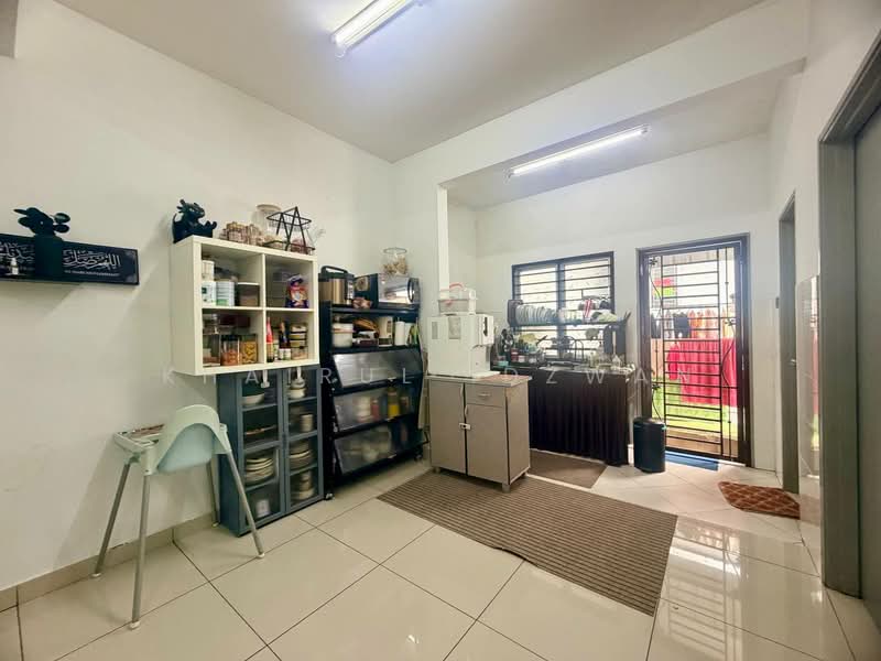 2-storey Terraced House for Sale in S2 Heights (Seremban 2) - Khairul Idzwan - Kitchen - PropertyGuru.com.my
