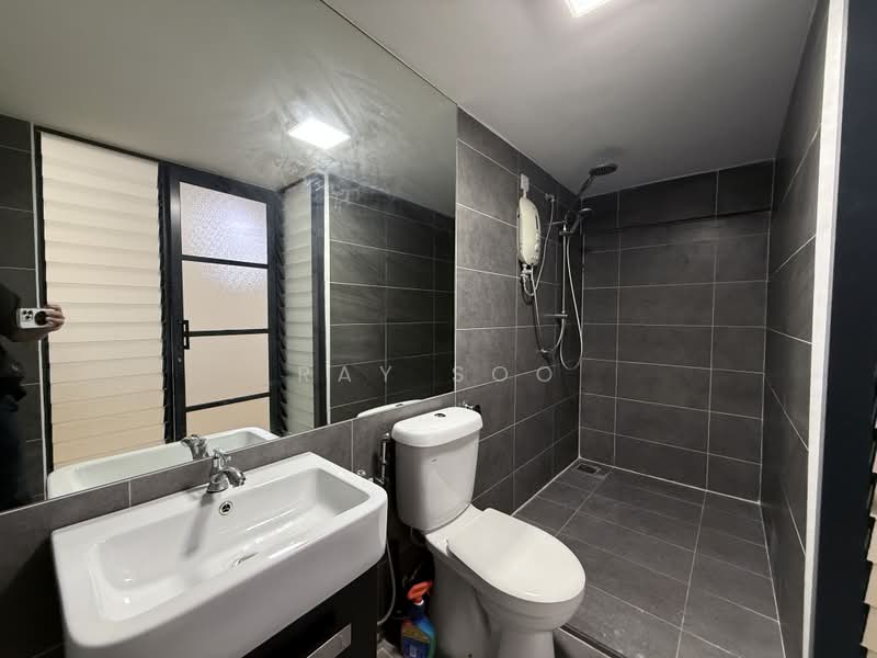 Kondominium untuk Disewa di Empire Damansara (Empire SOHO 2) - Ray Soo - Bathroom - PropertyGuru.com.my