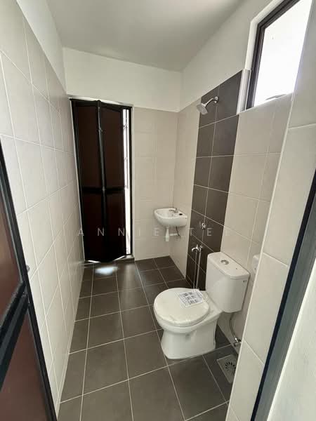 Rumah Teres 2-Tingkat untuk Dijual di Bandar Tiram (Ulu Tiram) - Annie Tee - PropertyGuru.com.my