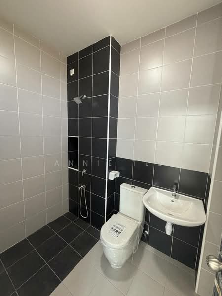 Rumah Teres 2-Tingkat untuk Dijual di Bandar Tiram (Ulu Tiram) - Annie Tee - PropertyGuru.com.my