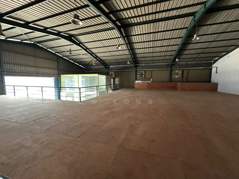 Factory for Rent in Kampung Baru Sungai Buloh (Sungai Buloh) - CW Kong - Interior - PropertyGuru.com.my