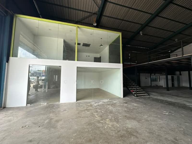 Factory for Rent in Kampung Baru Sungai Buloh (Sungai Buloh) - CW Kong - Interior - PropertyGuru.com.my