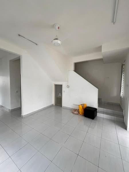 2-storey Terraced House for Sale in Gelang Patah (Johor) - Yoland . - Living Room - PropertyGuru.com.my