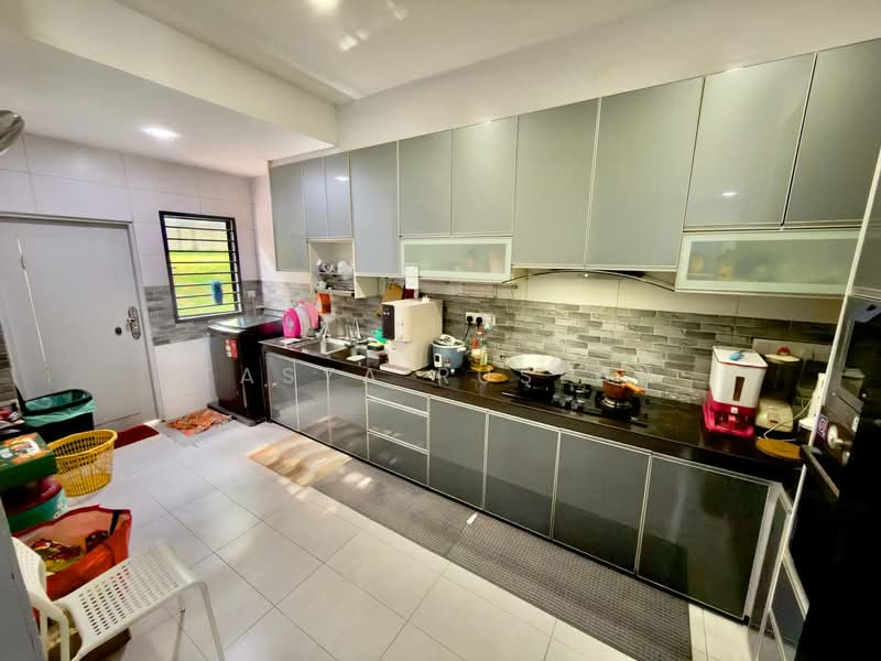 2.5-storey Terraced House for Sale in TTDI Grove (Kajang) - Tasya Ruslan - PropertyGuru.com.my