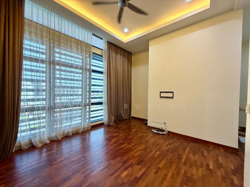 2.5-storey Terraced House for Sale in TTDI Grove (Kajang) - Tasya Ruslan - PropertyGuru.com.my