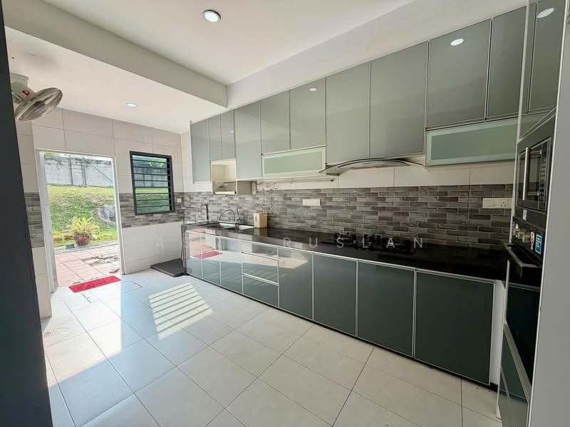 2.5-storey Terraced House for Sale in TTDI Grove (Kajang) - Tasya Ruslan - PropertyGuru.com.my