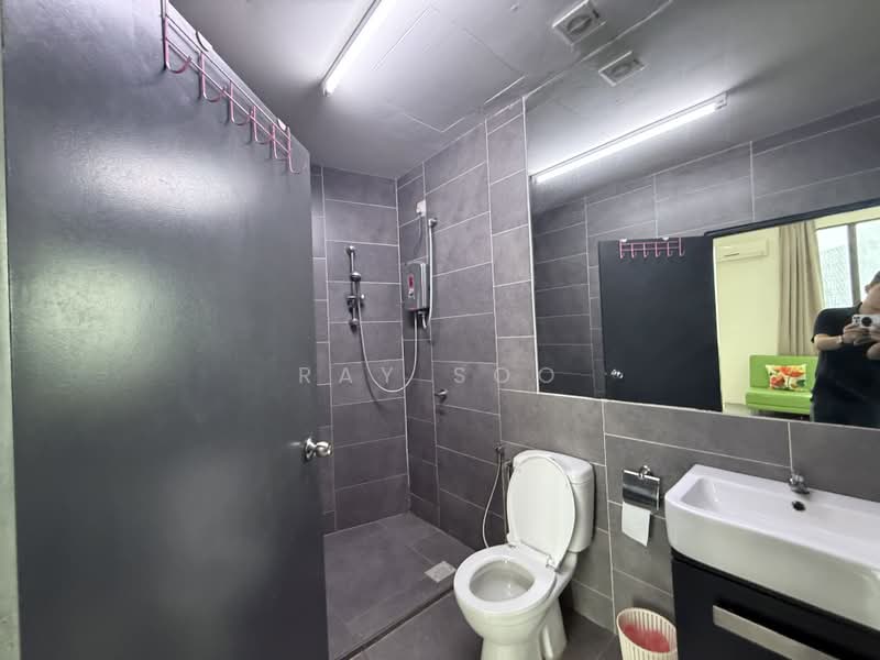 Condominium for Rent at Empire Damansara (Empire SOHO 2) - Ray Soo - Bathroom - PropertyGuru.com.my