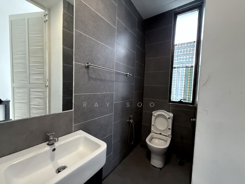 Condominium for Rent at Empire Damansara (Empire SOHO 2) - Ray Soo - Bathroom - PropertyGuru.com.my