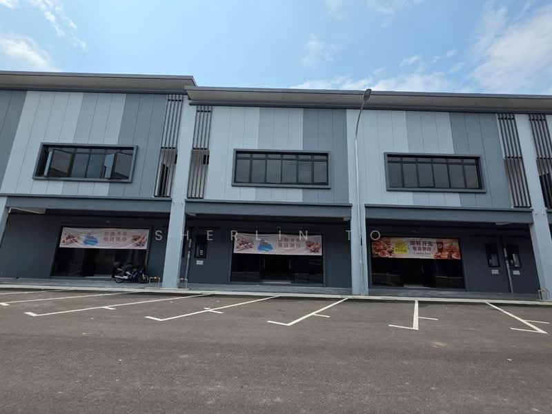 Kilang Teres untuk Dijual di Bandar Indahpura (Kulai) - Sherlin To - Exterior - PropertyGuru.com.my