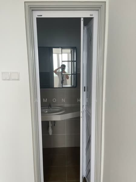 Kondominium untuk Disewa di Residensi Gembira 737 - Damon Heng - Bathroom - PropertyGuru.com.my