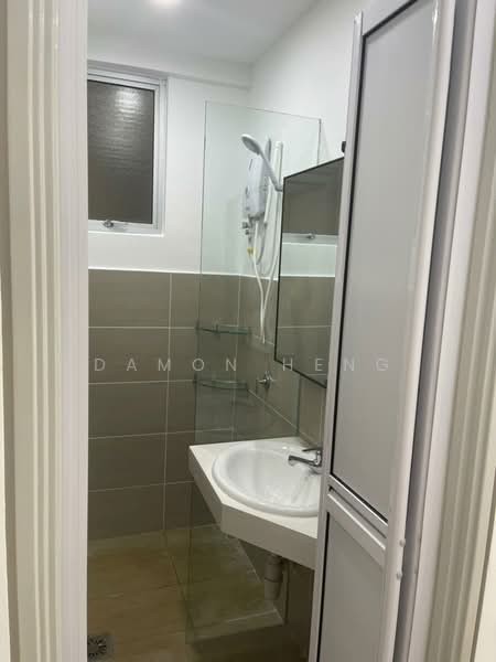 Kondominium untuk Disewa di Residensi Gembira 737 - Damon Heng - Bathroom - PropertyGuru.com.my