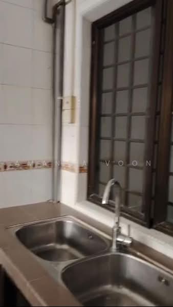 2-storey Terraced House for Sale in Taman Mount Austin (Tebrau) - Amanda Voon - Kitchen - PropertyGuru.com.my