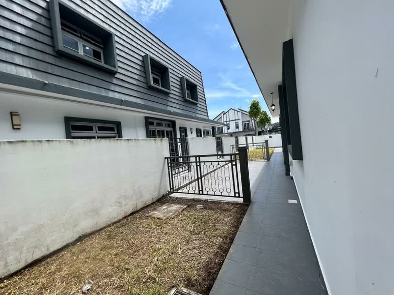 Rumah Kluster untuk Disewa di Taman Ekoflora (Johor Bahru) - Yoland . - Exterior - PropertyGuru.com.my
