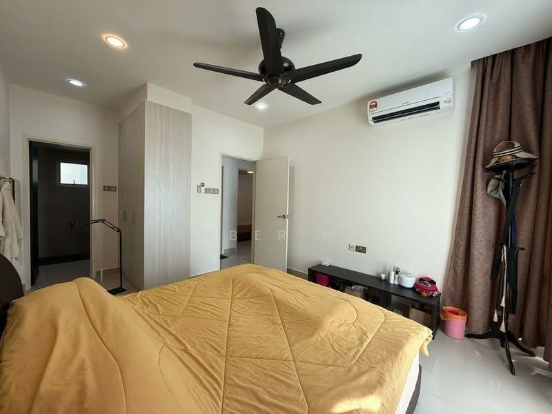 Kediaman Servis untuk Dijual di D'Tasek Residences (Tasek Impian) - Amber Ma - Bedroom - PropertyGuru.com.my