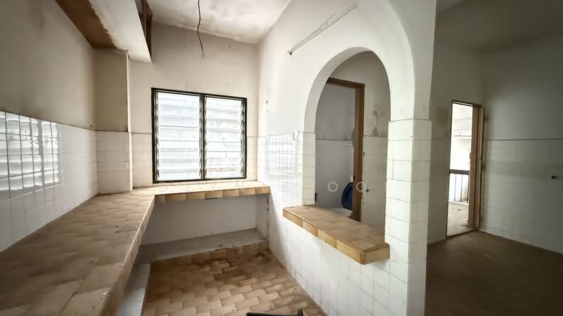 2-storey Terraced House for Sale in Taman Desa (Taman Desa) - Dlynie Ooi - Kitchen - PropertyGuru.com.my