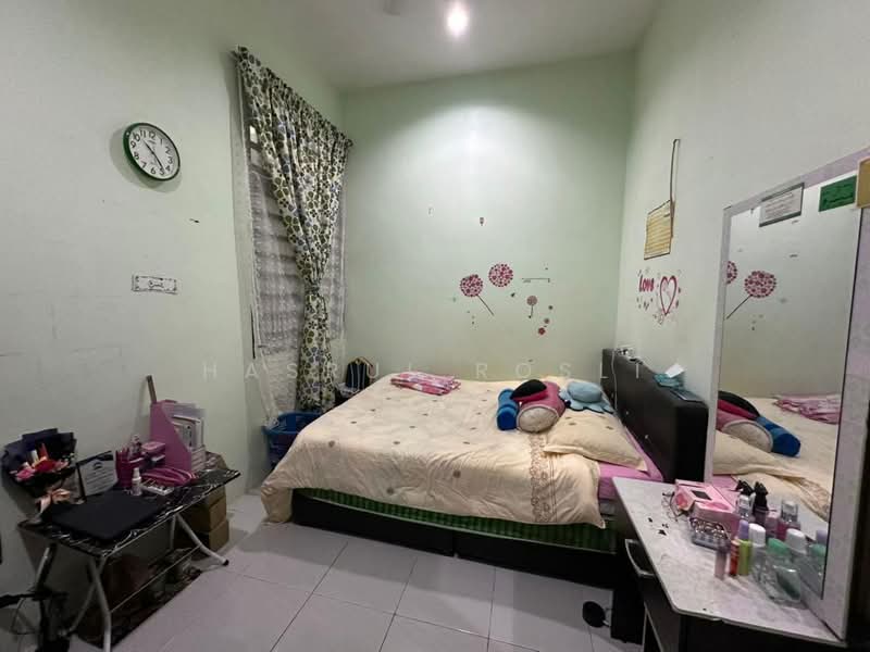 Rumah Berkembar untuk Dijual di Bandar Aman Jaya (Sungai Petani) - Hasrul Rosli - Bedroom - PropertyGuru.com.my