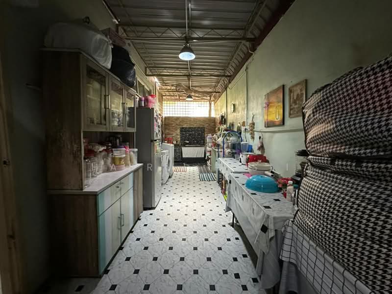 Rumah Berkembar untuk Dijual di Bandar Aman Jaya (Sungai Petani) - Hasrul Rosli - Kitchen - PropertyGuru.com.my