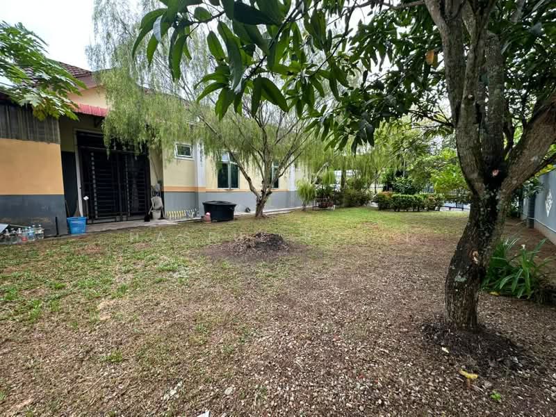 Rumah Berkembar untuk Dijual di Bandar Aman Jaya (Sungai Petani) - Hasrul Rosli - Exterior - PropertyGuru.com.my