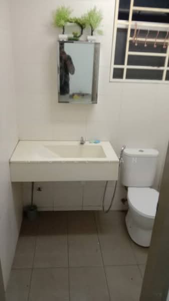 Service Residence for Sale at Platinum Lake PV 21 - Nicole Yan - Bathroom - PropertyGuru.com.my