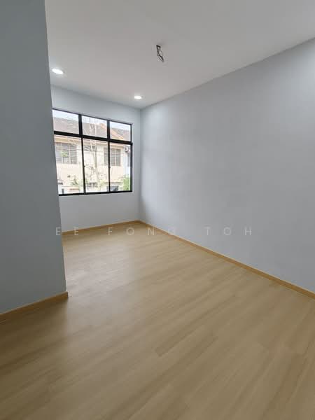 2-storey Terraced House for Sale in Taman Puteri Wangsa (Ulu Tiram) - Ee Fong Toh - Interior - PropertyGuru.com.my