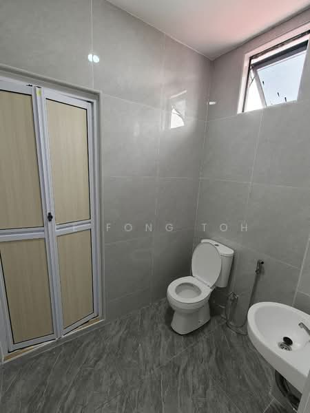 2-storey Terraced House for Sale in Taman Puteri Wangsa (Ulu Tiram) - Ee Fong Toh - Bathroom - PropertyGuru.com.my