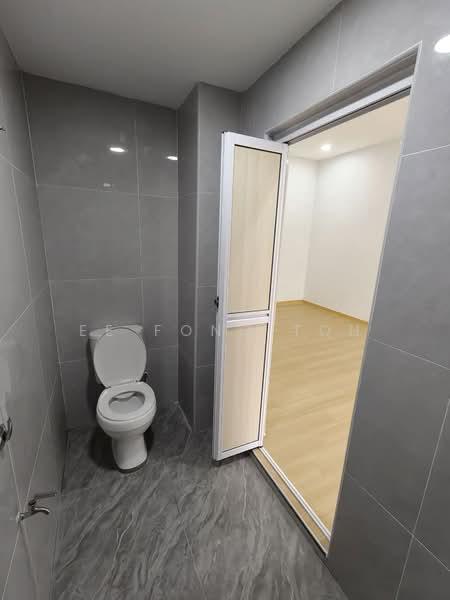 2-storey Terraced House for Sale in Taman Puteri Wangsa (Ulu Tiram) - Ee Fong Toh - Bathroom - PropertyGuru.com.my