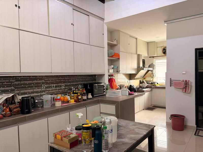 Rumah Teres 1.5-Tingkat untuk Dijual di Taman Tun Dr Ismail (Kuala Lumpur) - Nur Alia Omar - Kitchen - PropertyGuru.com.my