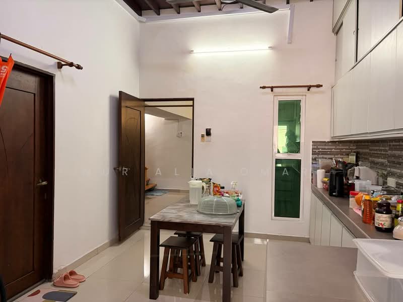 Rumah Teres 1.5-Tingkat untuk Dijual di Taman Tun Dr Ismail (Kuala Lumpur) - Nur Alia Omar - Kitchen - PropertyGuru.com.my