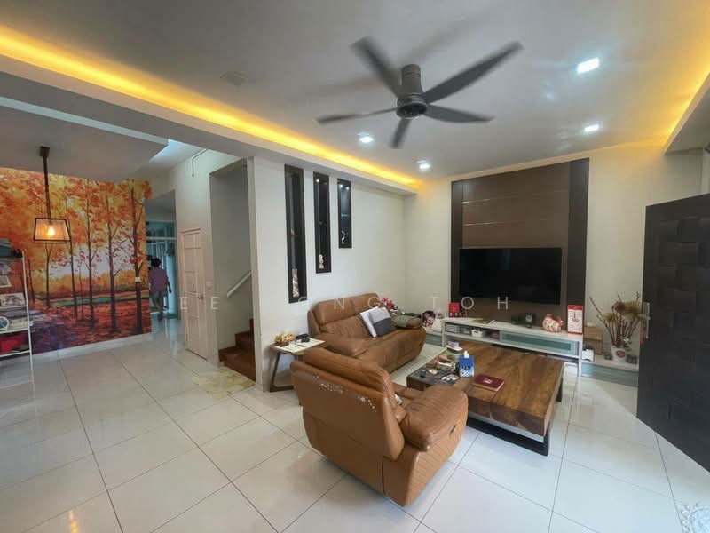 Cluster House for Sale in Bukit Indah (Iskandar Puteri (Nusajaya)) - Ee Fong Toh - Living Room - PropertyGuru.com.my