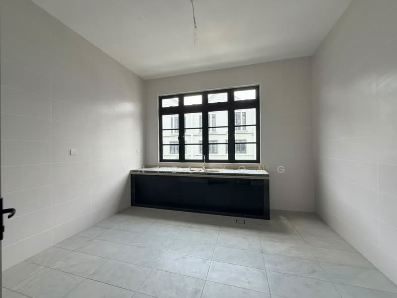 2.5-storey Terraced House for Sale in Eco Botanic (Iskandar Puteri (Nusajaya)) - Daniel Yong - Kitchen - PropertyGuru.com.my