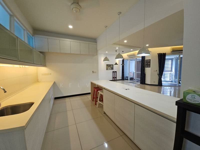 Kondominium untuk Disewa di 9 Bukit Utama Condominium - Kelvin Ho - Kitchen - PropertyGuru.com.my