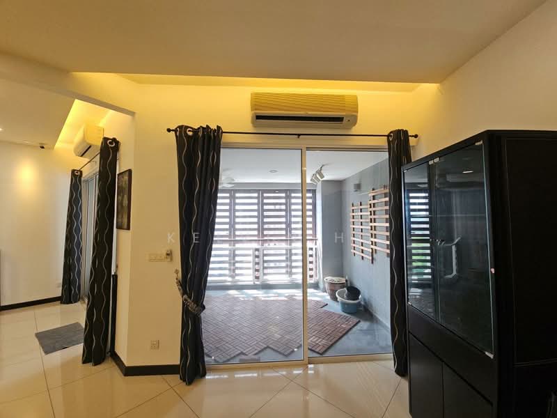 Kondominium untuk Disewa di 9 Bukit Utama Condominium - Kelvin Ho - Balcony - PropertyGuru.com.my