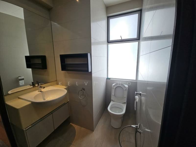 Kondominium untuk Disewa di 9 Bukit Utama Condominium - Kelvin Ho - Bathroom - PropertyGuru.com.my